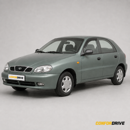 Daewoo Lanos 1997-2003 de 5 portas com chuventos interiores nas portas da frente