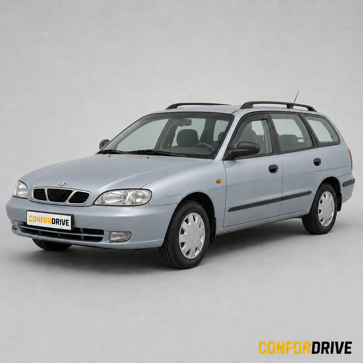 Daewoo Nubira SW 1997-2002 com chuventos interiores nas portas da frente