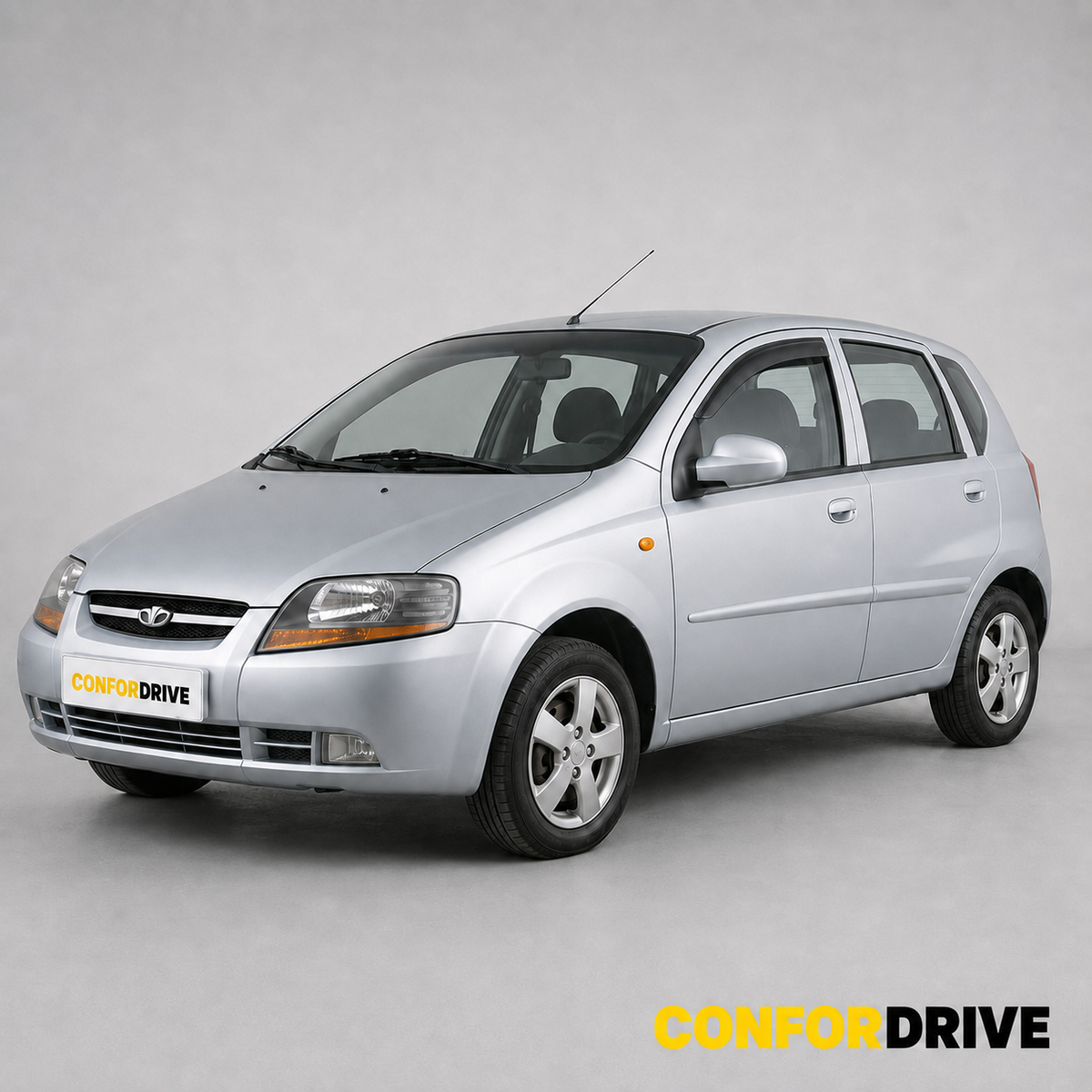 Daewoo Kalos 2004-2007 com chuventos interiores nas portas da frente