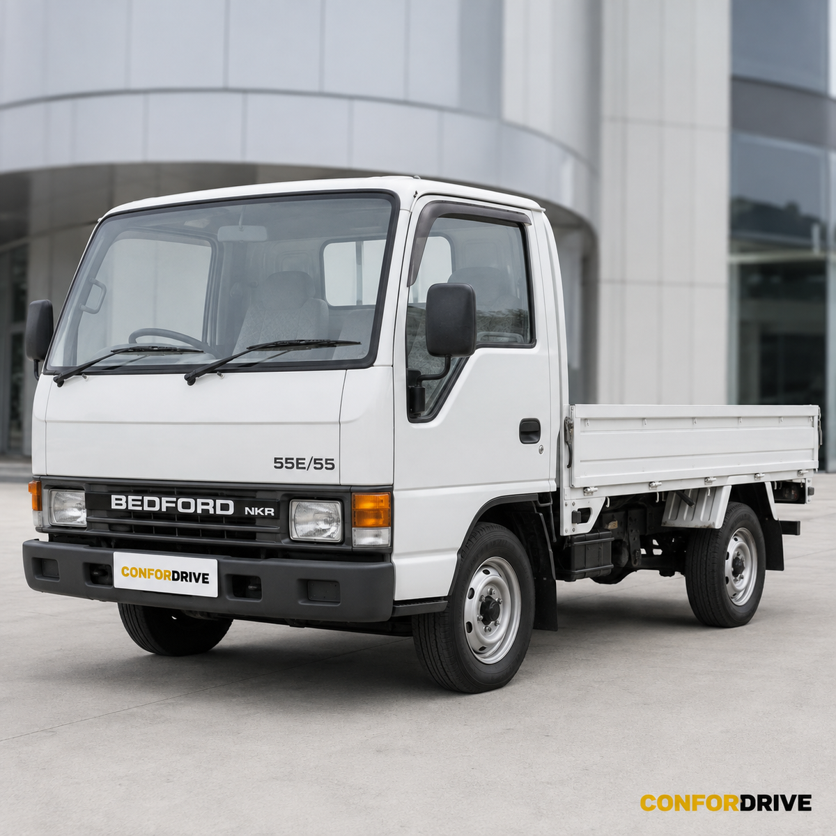 Bedford NKR 55E 55 de 1994 com chuventos CONFORDRIVE