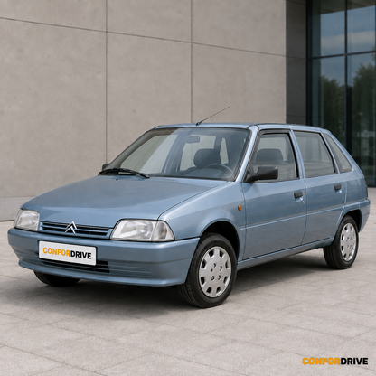 Citroën AX de 5 portas com chuventos nas portas dianteiras