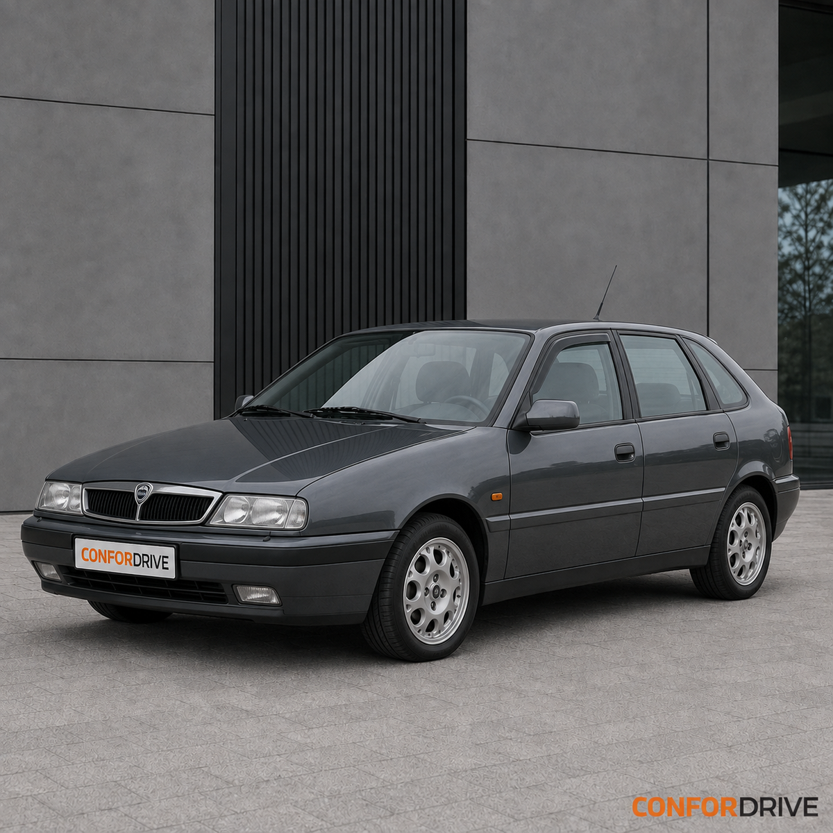 Lancia Delta II 1993-1999 de 5 portas com chuventos dianteiros CONFORDRIVE