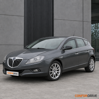 Lancia Delta III 2008-2014 de 5 portas com chuventos dianteiros CONFORDRIVE