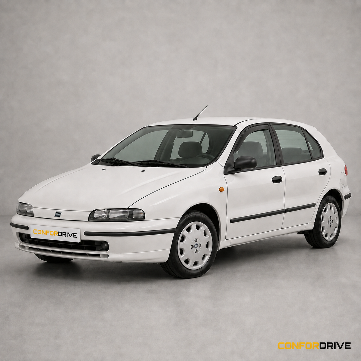 Fiat Brava 1995-2001 com chuventos interiores nas portas da frente