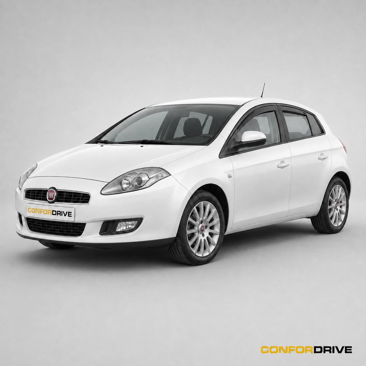 Fiat Punto III 2005-2009 de 5 portas com chuventos interiores