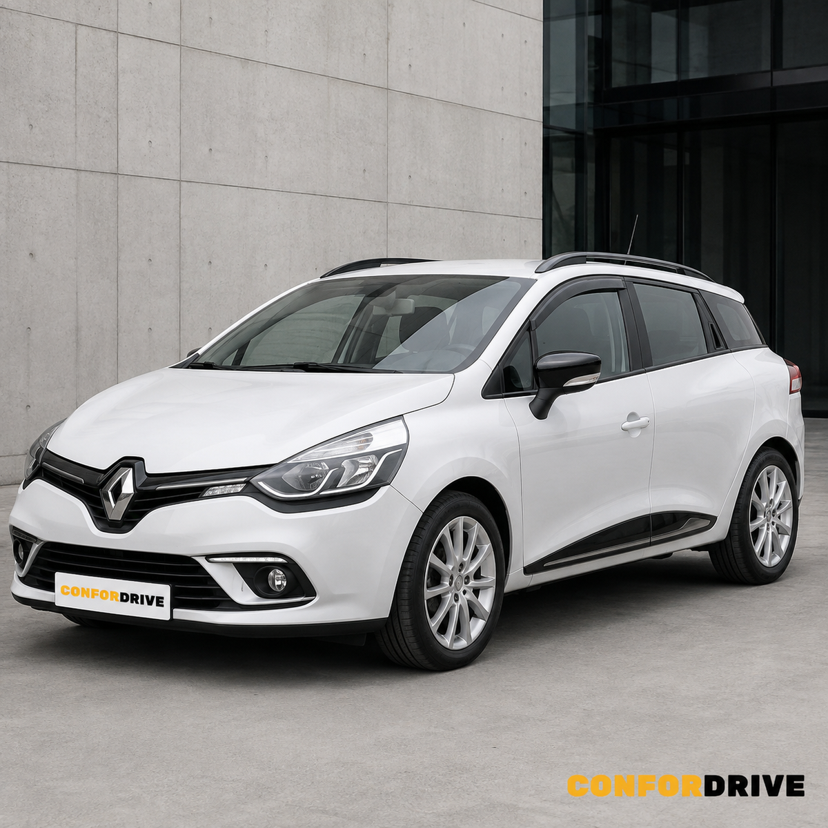 Renault Clio Grand Tour 2013-2018 com chuventos interiores nas portas da frente