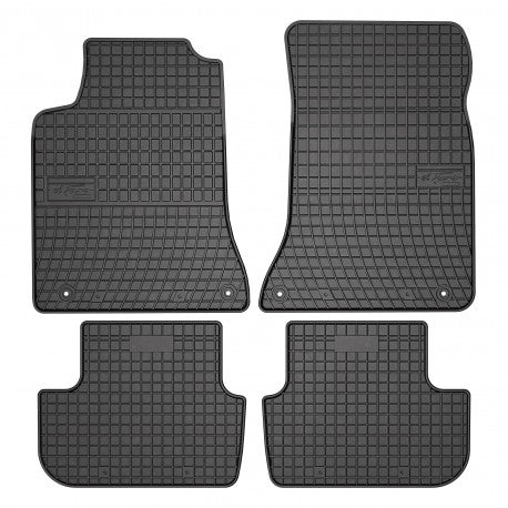 Tapetes de borracha Infiniti Q30 2015–2019